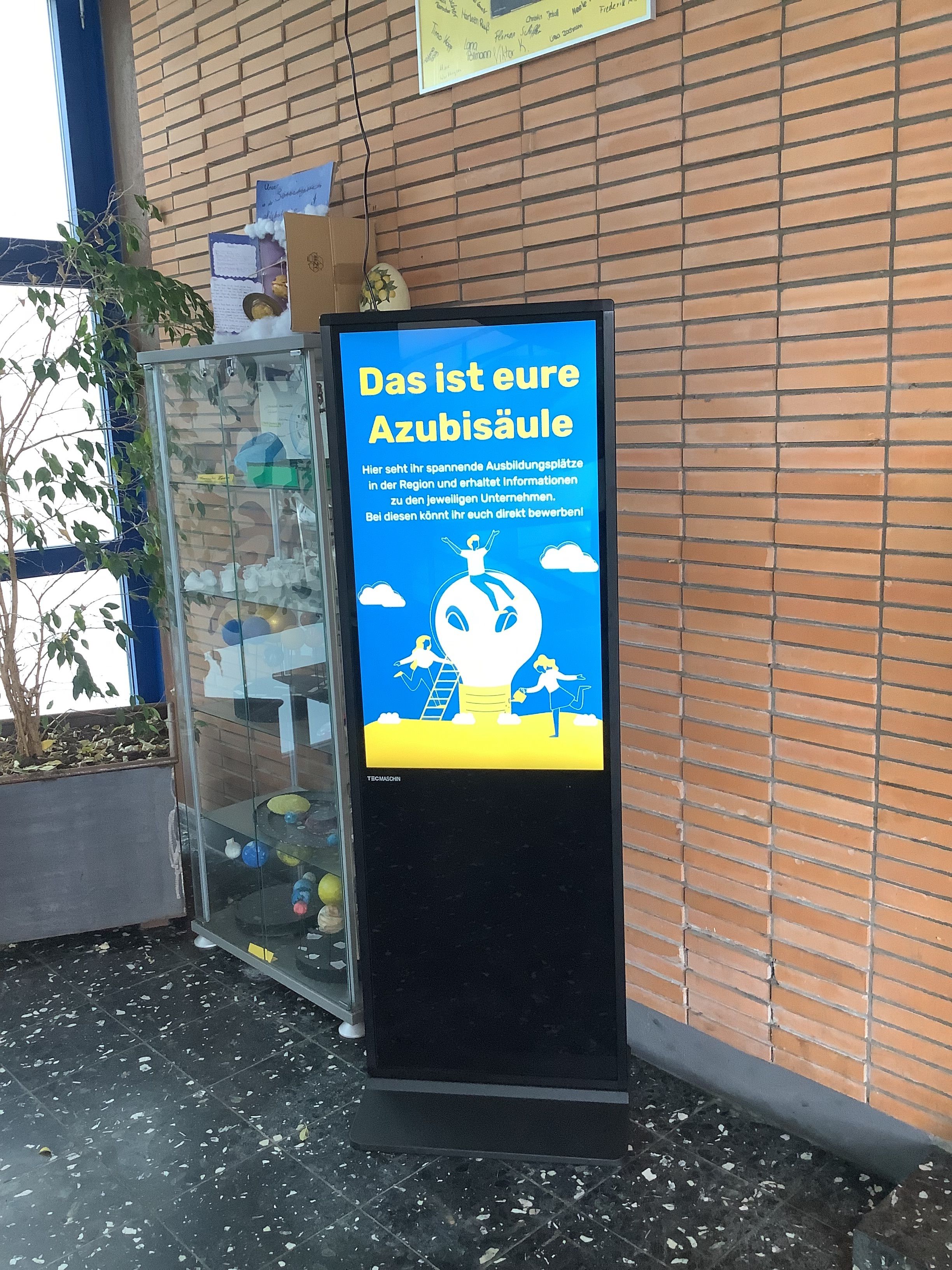 Neue Azubisäule am Standort Grollscher Weg