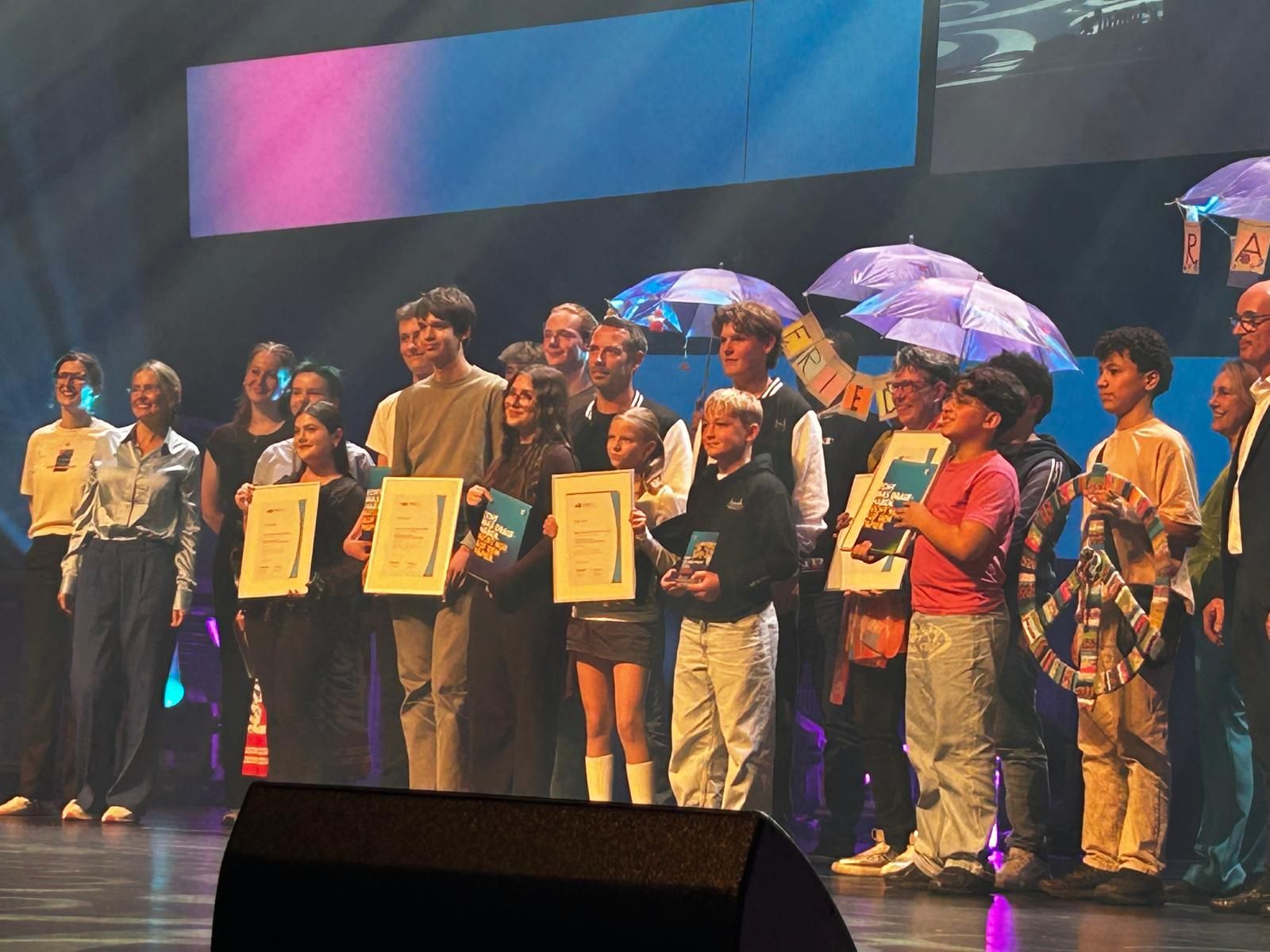 FAME gewinnt den 1. Platz beim IHK-Schulpreis!