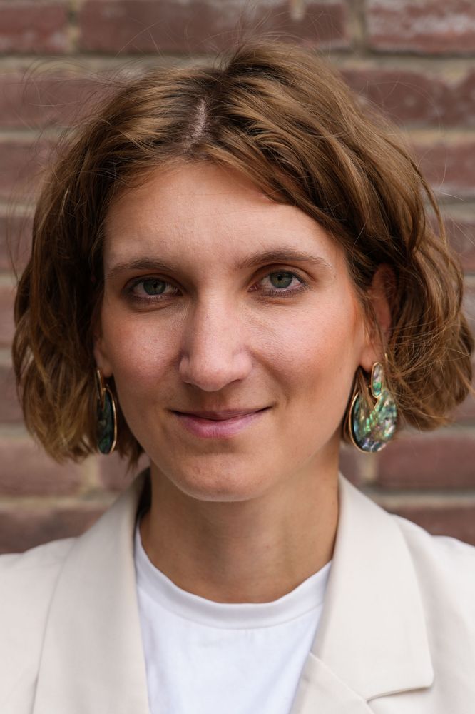 Baranczak - BAR - maike.baranczak@ge-emmerich.de - Fächer: NL, BI, E 