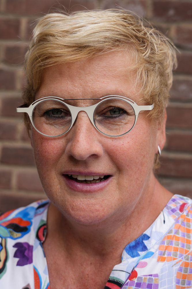 Beck - BCK - esther.beck@ge-emmerich.de - Fächer: HW, NW 