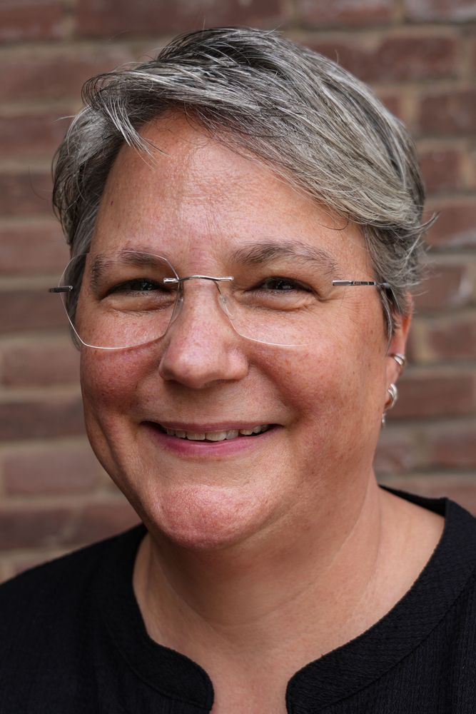 Grunewald - GRU - claudia.grunewald@ge-emmerich.de - Fächer:  