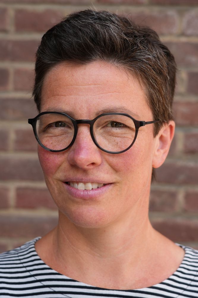 Kirch-Overbeek - KOV - christiane.kirch-overbeek@ge-emmerich.de - Fächer: HW 