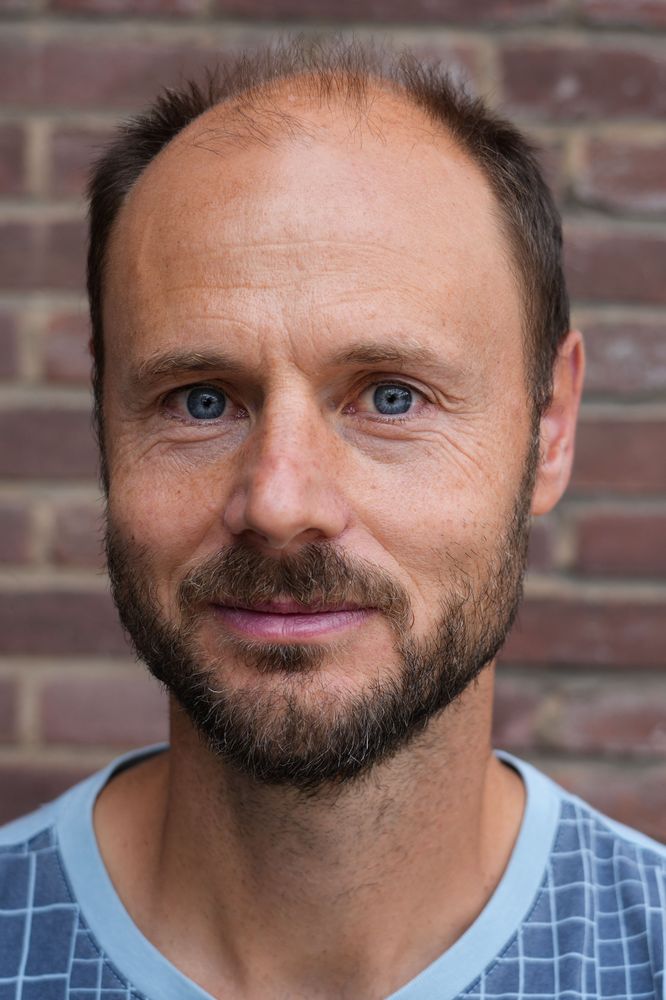 Kroesen - KRS - christian.kroesen@ge-emmerich.de - Fächer: SP, BI 