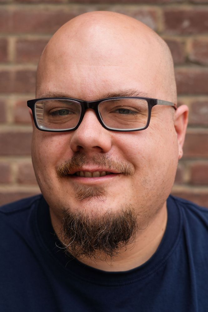 Nieke - NIK - falk.nieke@ge-emmerich.de - Fächer: DaZ 